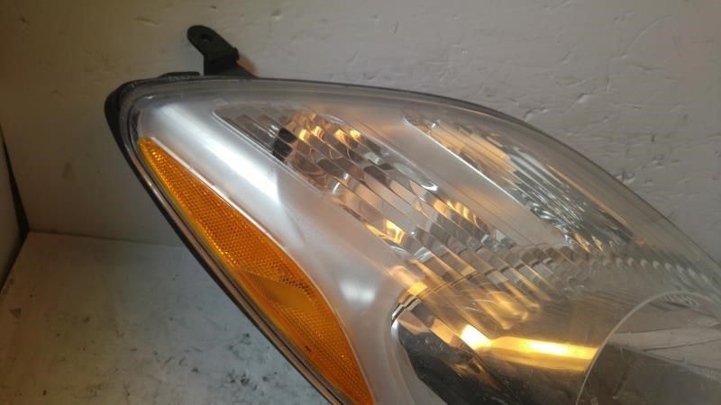 Right headlamp assembly composite used genuine OEM Toyota Yaris 2006-2008