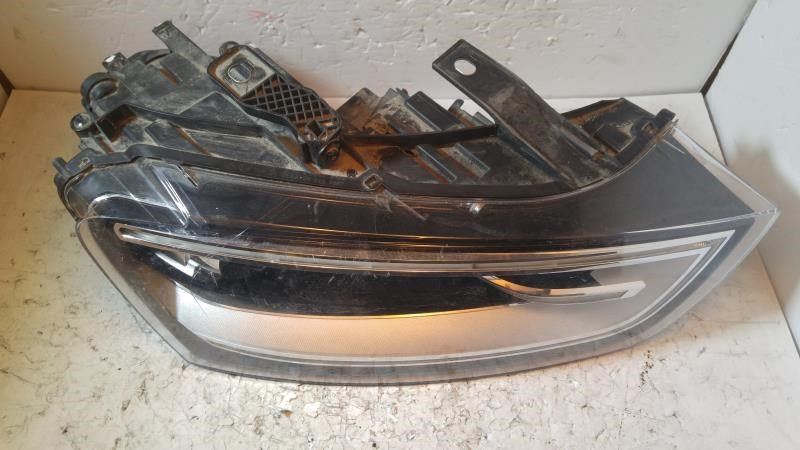 Faro usado original (OEM) Audi Q3 2015