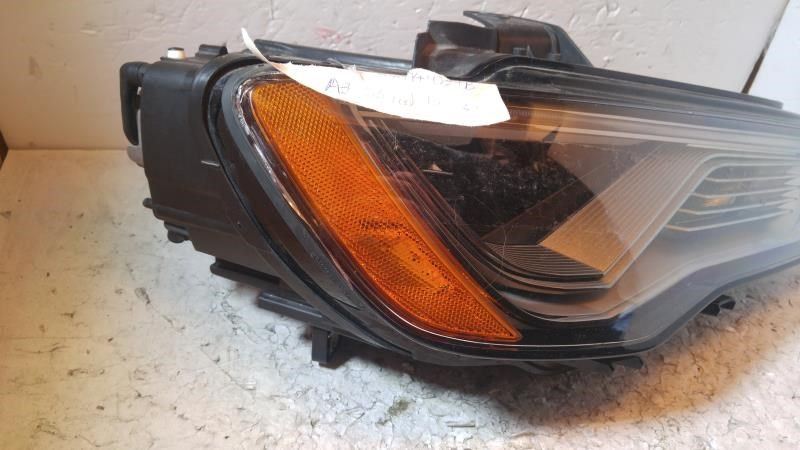 Faro derecho usado original (OEM) Audi A3 2015-2016