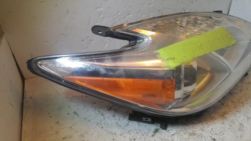 Right headlamp lens/housing used genuine OEM Toyota Prius 2012-2015