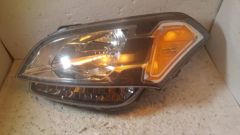 Left headlamp assembly composite used genuine OEM KIA Soul 2010-2011