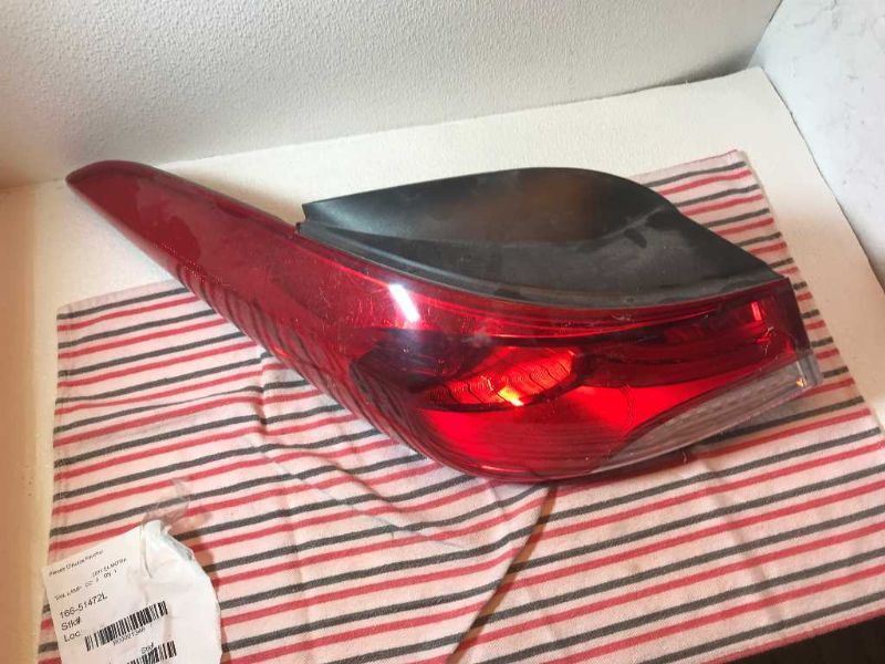 Left taillamp assembly outer used genuine OEM Hyundai Elantra 2011-2013