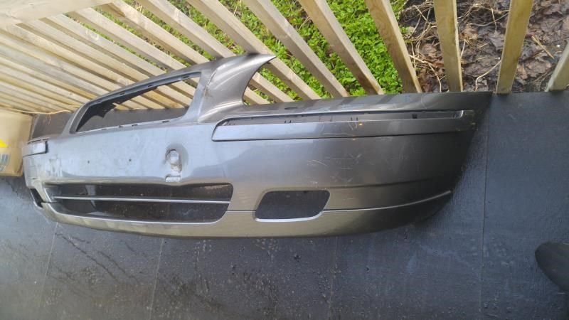 Front Bumper Cover used genuine OEM Volvo V70 2005-2007