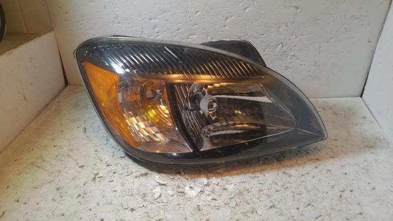 Faro derecho usado original (OEM) KIA RIO 2010-2011