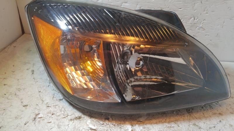 Faro derecho usado original (OEM) KIA RIO 2010-2011