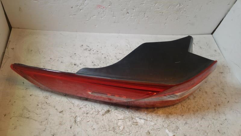 Feu arrière droit usagé d'origine (OEM) KIA Optima 2011-2013 (Right taillamp assembly outer)