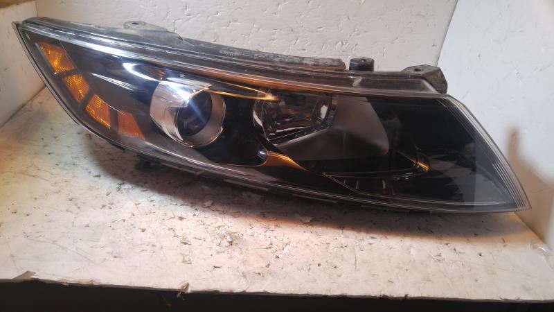 Right headlamp assembly composite used genuine OEM KIA Optima 2012-2013