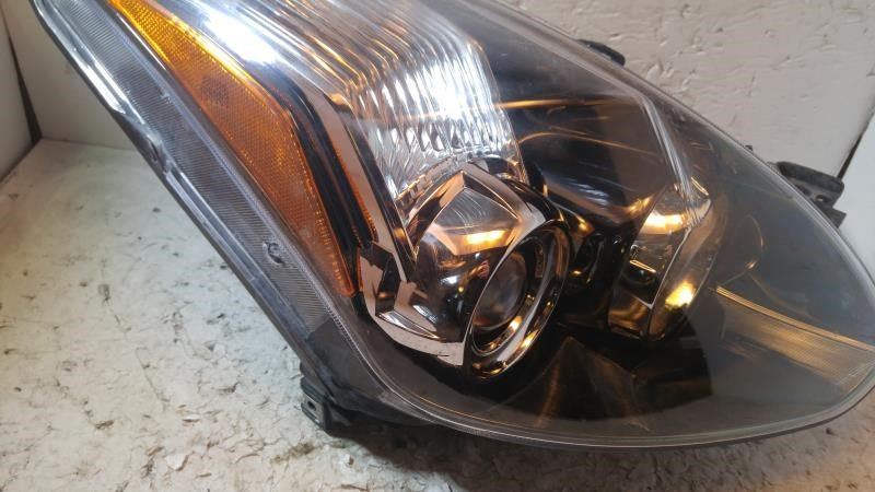 Right headlamp assembly composite used genuine OEM Nissan Altima 2010-2013