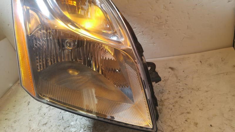 Faro derecho usado original (OEM) Nissan Sentra 2010-2012