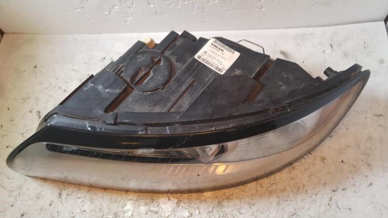 Headlamp Assembly used genuine OEM Volvo Volvo 40 Series 2008-2011
