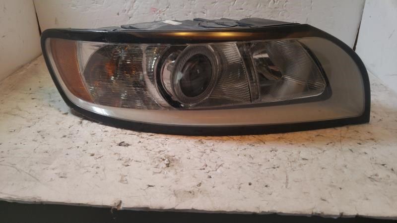 Headlamp Assembly used genuine OEM Volvo Volvo 40 Series 2008-2011