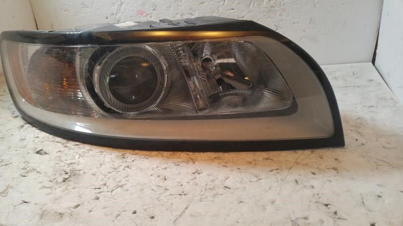 Headlamp Assembly used genuine OEM Volvo Volvo 40 Series 2008-2011