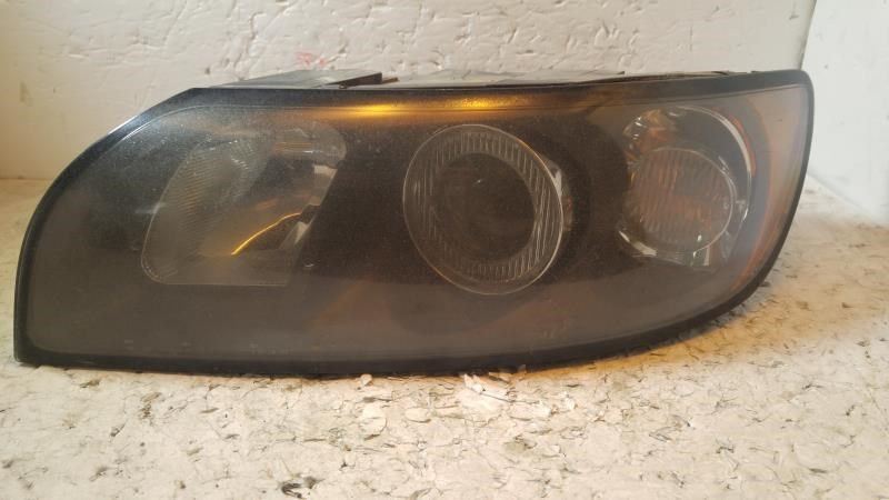 Headlamp Assembly used genuine OEM Volvo Volvo 40 Series 2004-2007
