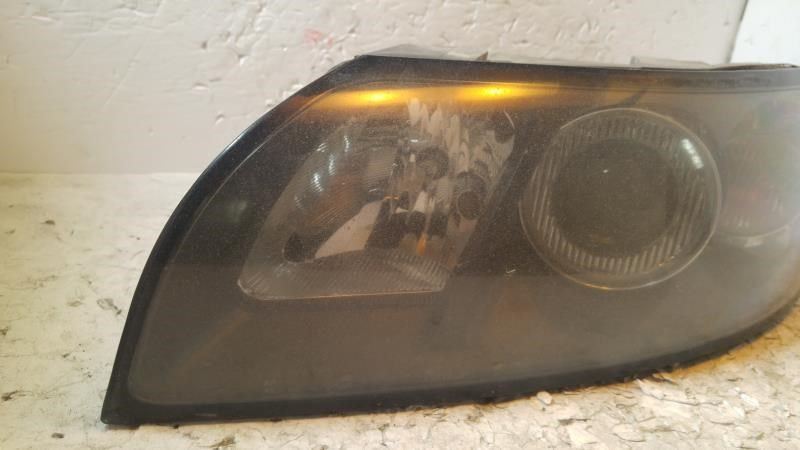 Headlamp Assembly used genuine OEM Volvo Volvo 40 Series 2004-2007
