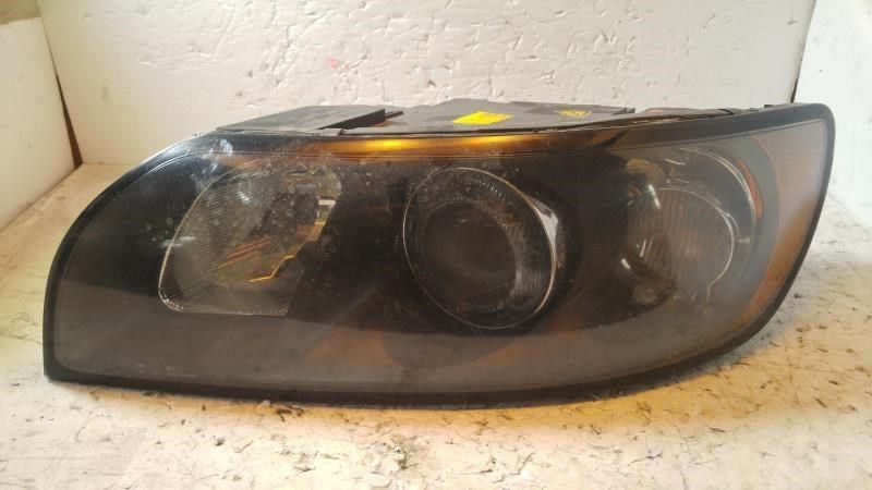 Headlamp Assembly used genuine OEM Volvo Volvo 40 Series 2004-2007