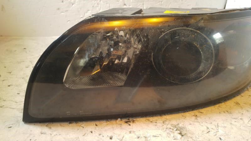 Headlamp Assembly used genuine OEM Volvo Volvo 40 Series 2004-2007
