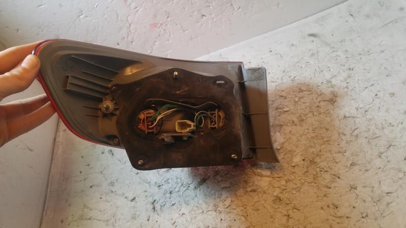 Calavera (luz trasera) derecha usada original (OEM) Toyota Corolla 2011-2013
