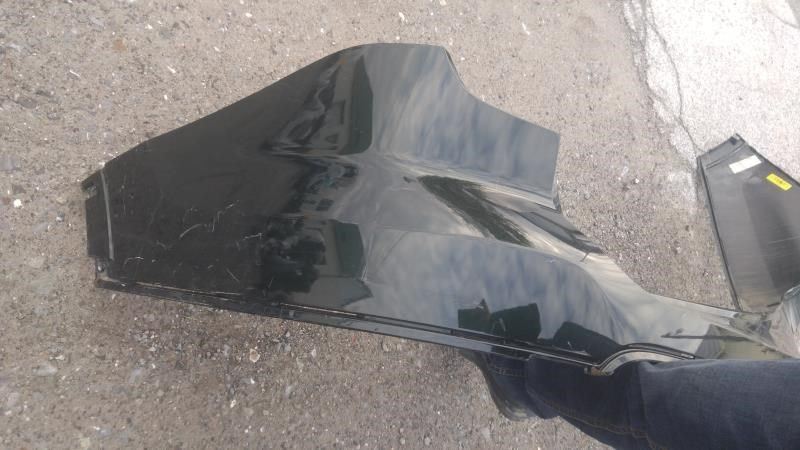 Defensa (parachoques) trasera usada original (OEM) Ford Explorer 2011-2015