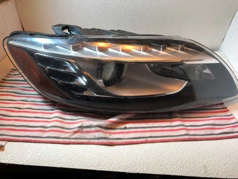 Faro derecho usado original (OEM) Audi Q7 2010-2015