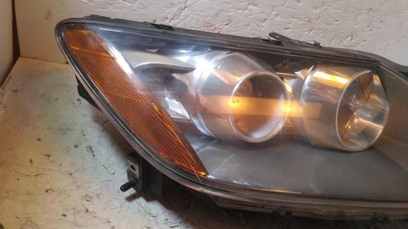 Faro derecho usado original (OEM) Mazda CX-7 2007-2009