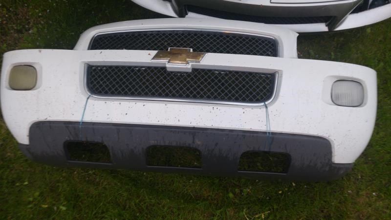 Front bumper energy absorber used genuine OEM Chevrolet Uplander 2005-2009