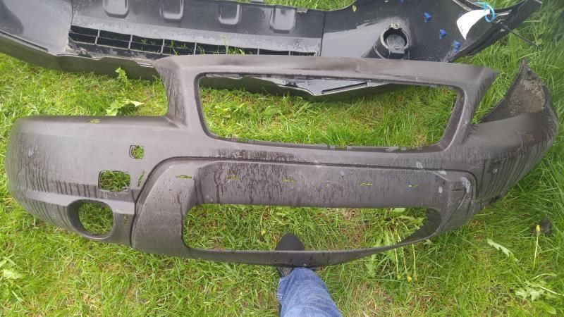 Front Bumper Cover used genuine OEM Volvo XC70 2005-2007
