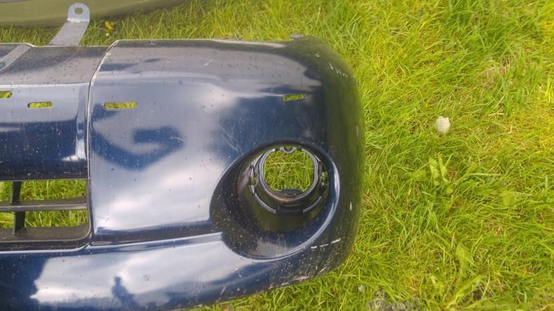 Defensa (parachoques) delantera usada original (OEM) Toyota Tacoma 2005-2011