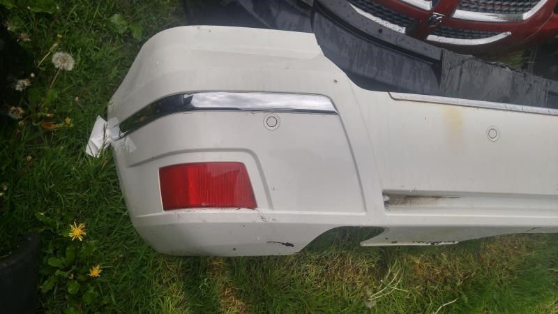 Refuerzo de defensa trasero usado original (OEM) Mercedes-Benz GLK350 2010-2015