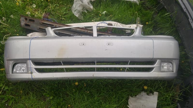 Defensa (parachoques) delantera usada original (OEM) General Motors Optra 2004-2007