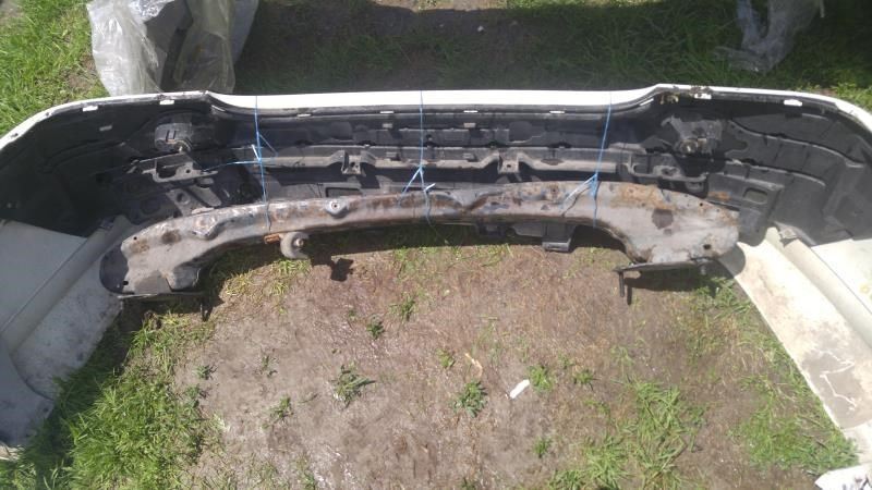 Defensa (parachoques) trasera usada original (OEM) Mercedes-Benz C230 2002-2005