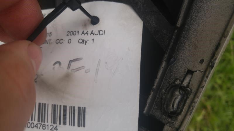 Faldón de defensa delantero usado original (OEM) Audi A4 1996-2001