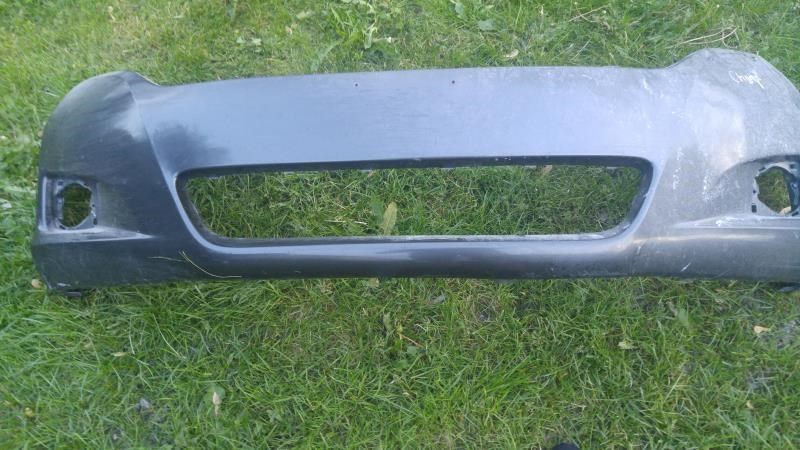 Defensa (parachoques) delantera usada original (OEM) Toyota Venza 2009-2016