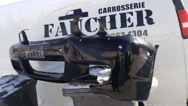 Front bumper cover used genuine OEM Jaguar XJ8 2004-2007