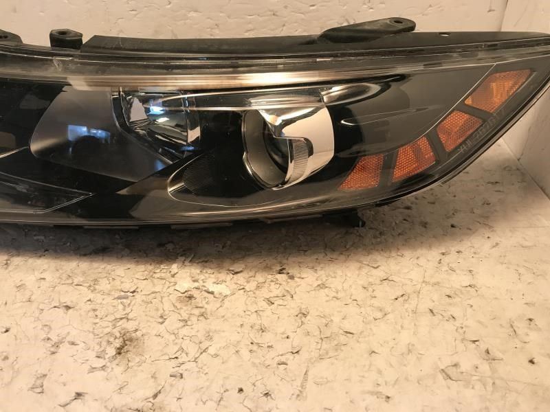 Faro izquierdo usado original (OEM) KIA Optima 2012-2013