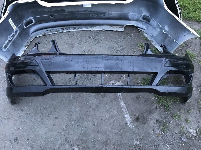 Front bumper cover used genuine OEM Mercedes-Benz E320 2007-2009