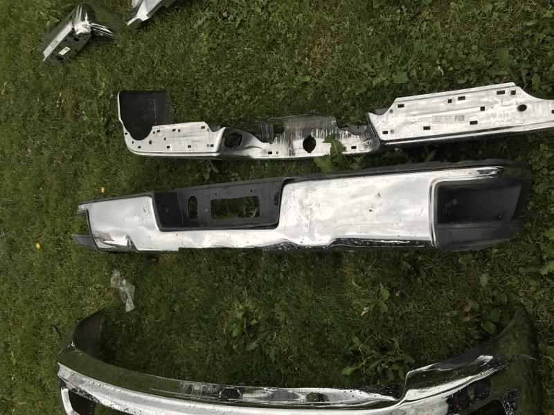 Rear bumper step pad used genuine OEM Chevrolet Silverado 1500 2014-2018