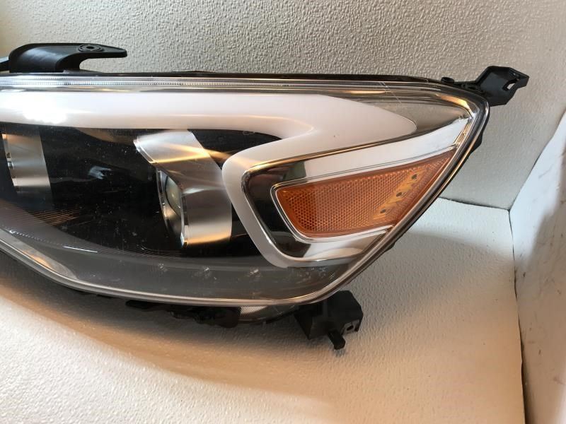 Headlamp Assembly used genuine OEM KIA Cadenza 2014-2016