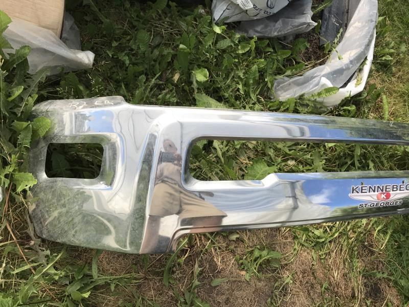 Front bumper step pad used genuine OEM Dodge RAM 2500 2006-2009