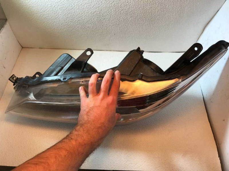 Faro usado original (OEM) Toyota Camry 2015-2017