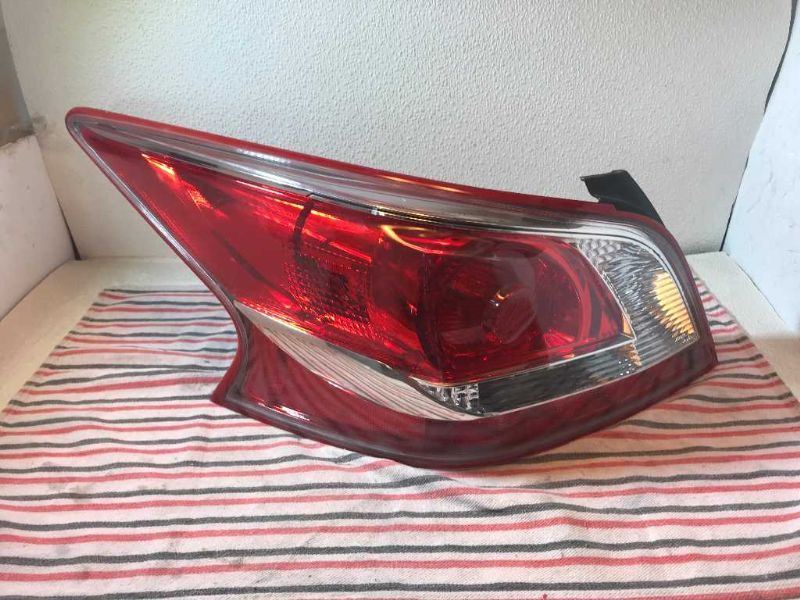 Tail Lamp used genuine OEM Toyota RAV4 2012-2014