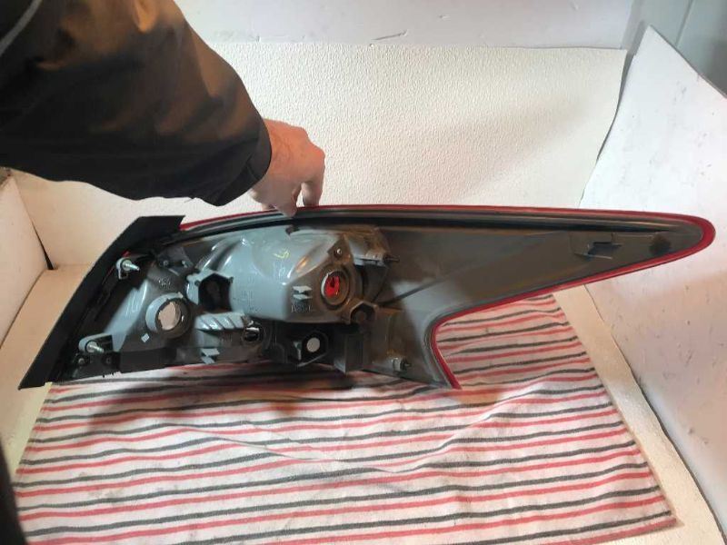 Tail Lamp used genuine OEM Toyota RAV4 2012-2014