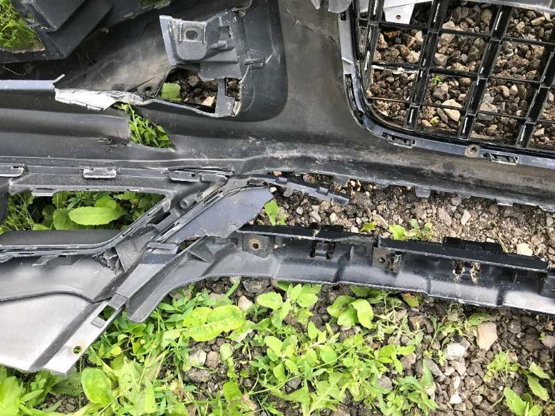 Defensa (parachoques) delantera usada original (OEM) Audi Q7 2007-2009