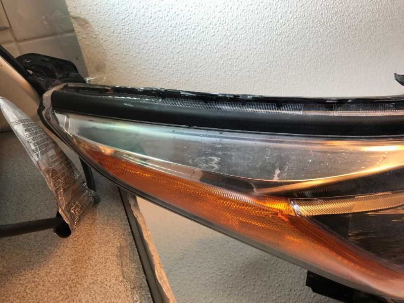 Faro derecho usado original (OEM) Toyota Highlander 2014-2016
