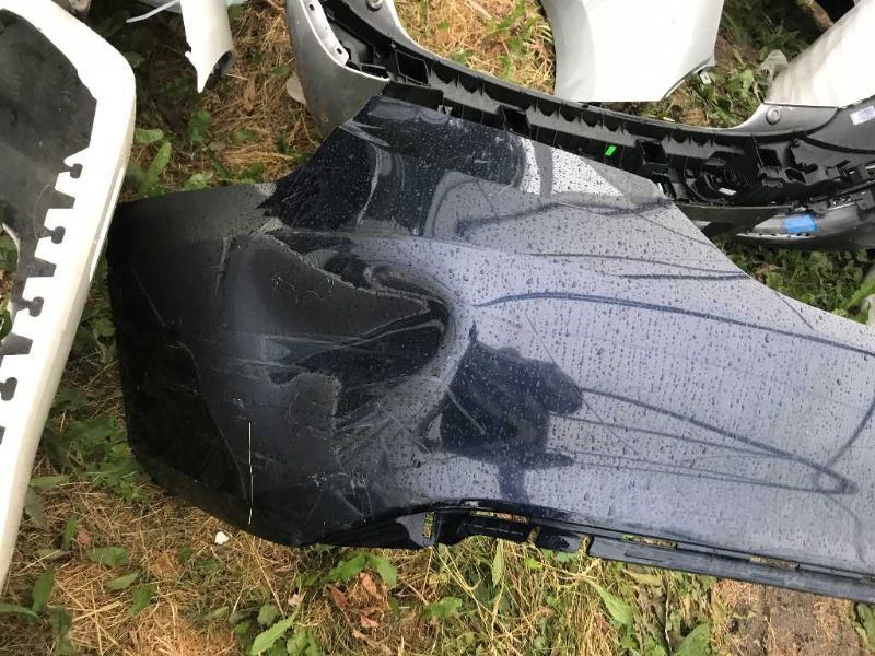 Defensa (parachoques) trasera usada original (OEM) Toyota Camry 2015-2017