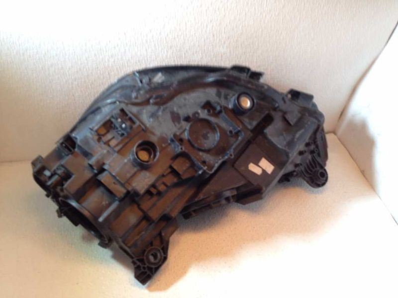 Right headlamp assembly composite used genuine OEM Audi A3 2015-2016