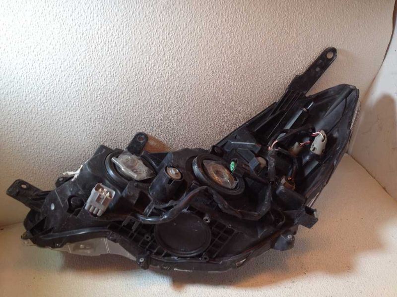 Right headlamp assembly composite used genuine OEM Subaru Impreza 2015-2016