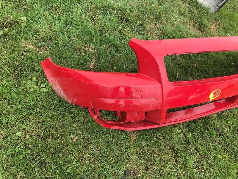 Defensa (parachoques) delantera usada original (OEM) Mercedes-Benz C300 2008-2011