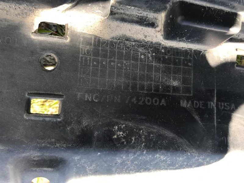 Defensa (parachoques) trasera usada original (OEM) Jeep Patriot 2011-2017