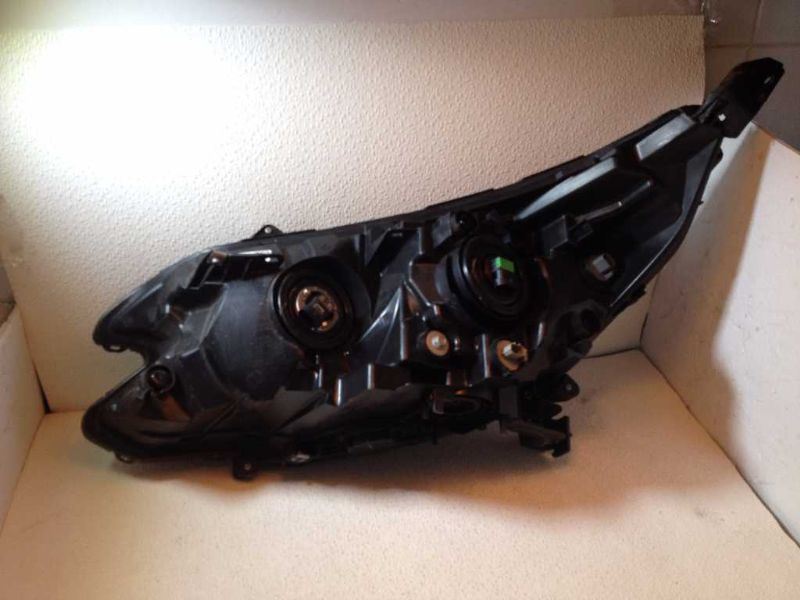 Right headlamp assembly composite used genuine OEM Honda CR-V 2015-2016