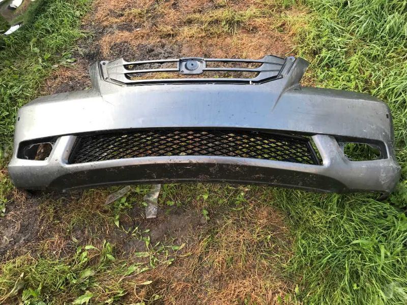 Defensa (parachoques) delantera usada original (OEM) Honda Odyssey 2008-2010
